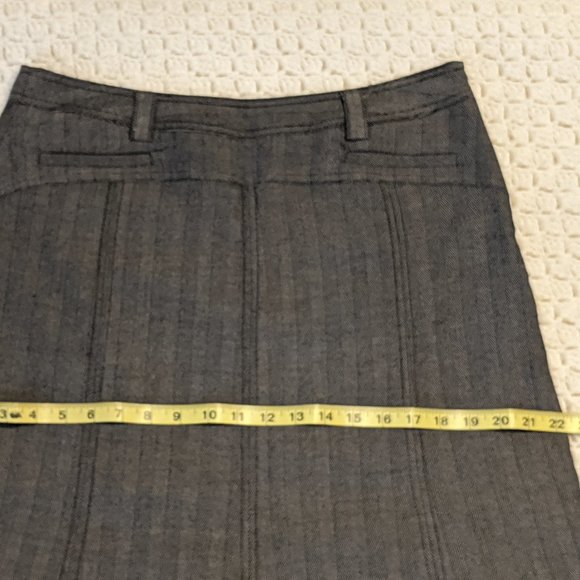 Long Covington Stretch Skirt - Picture 4 of 8